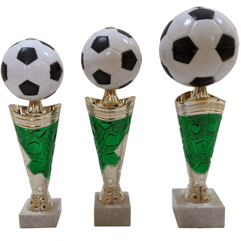 3er Pokalserie Fußball in grün